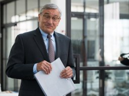 the_intern_bild_06__robert_de_niro_ben_whittaker